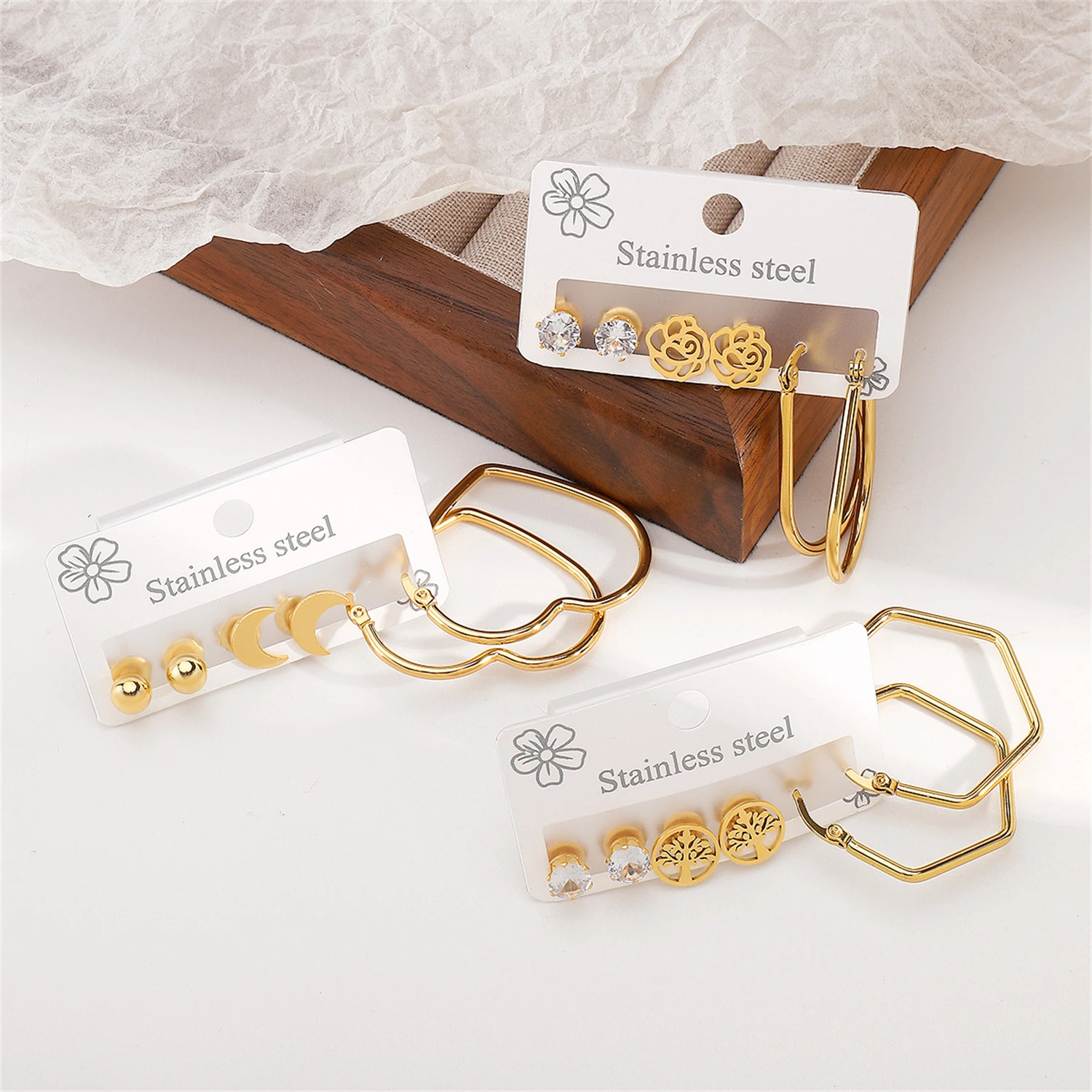 

WAKA 2025 Women's Stainless Steel Earring Set Rose Tree Heart Moon Stud & Hoop Combo Trendy Chic Daily Party Fashion Jewelry