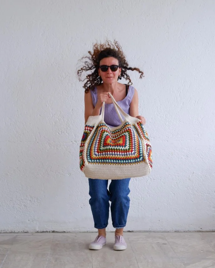 Colorful crochet boho chic granny square Gran Tote handbag Beige blue shoulder market bag Vintage Style Hippie summer beach bag