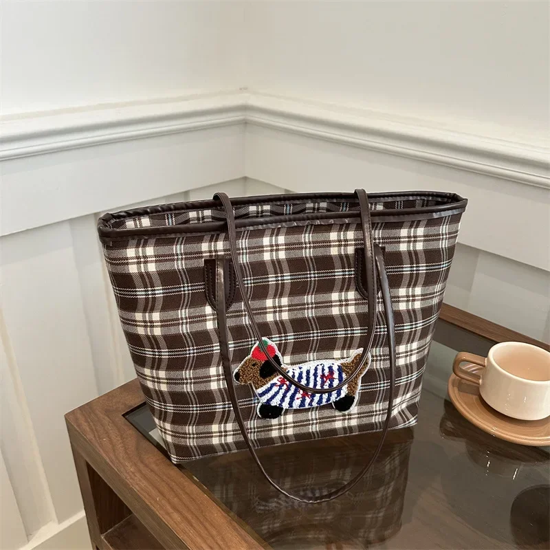 

Leisure commuting large capacity plaid shoulder bag college student tote bag