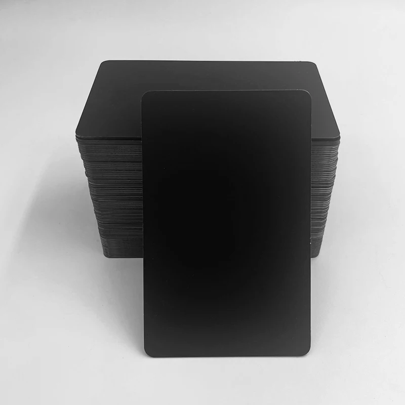 200 個 13.56MHZ 読み取り可能書き込み可能 Ntag 213 チップ NFC カードタグ白光沢黒マットアクセス制御カード IC ブランクカード