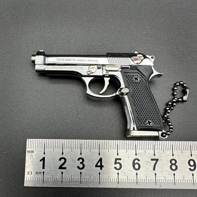 1/3 92F Mini Gun Keychain Alloy Pistol Shape Key Chain Tactical Tiny Keychain Guns Shape Model Gift Cool Keychains for Men