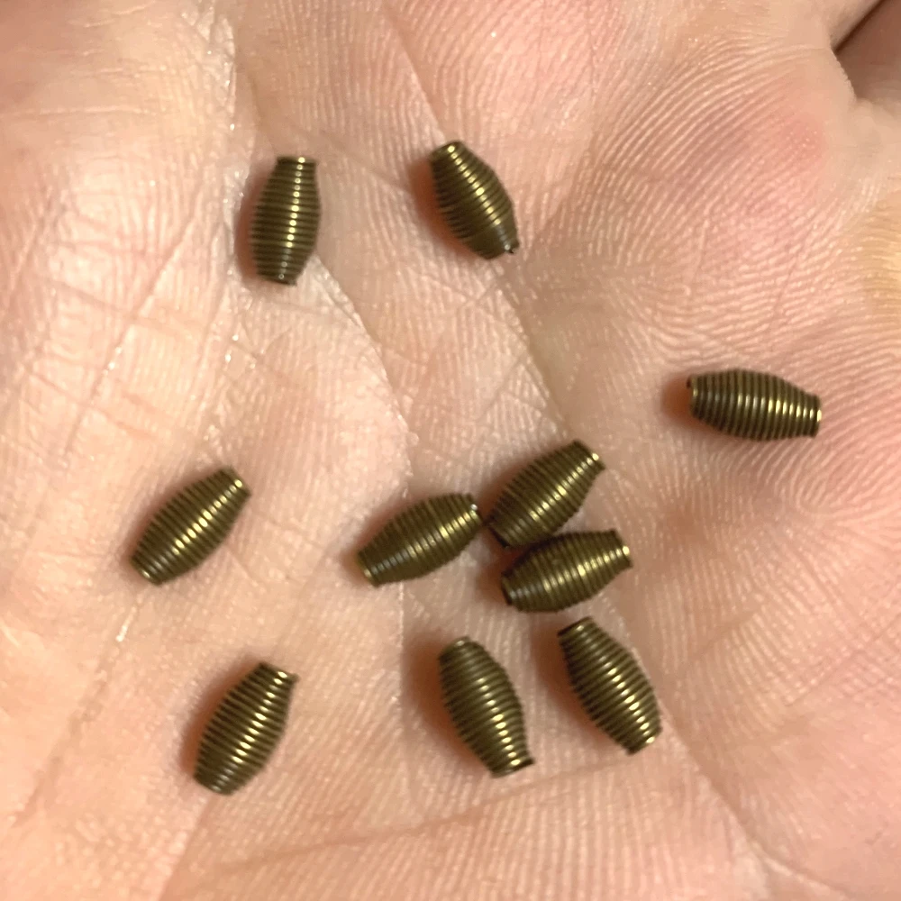 

100 шт. 8x4 мм, отверстие: 1,2 мм, старинная бронзовая проволока, поворотный дизайн, разделительные бусины h0422