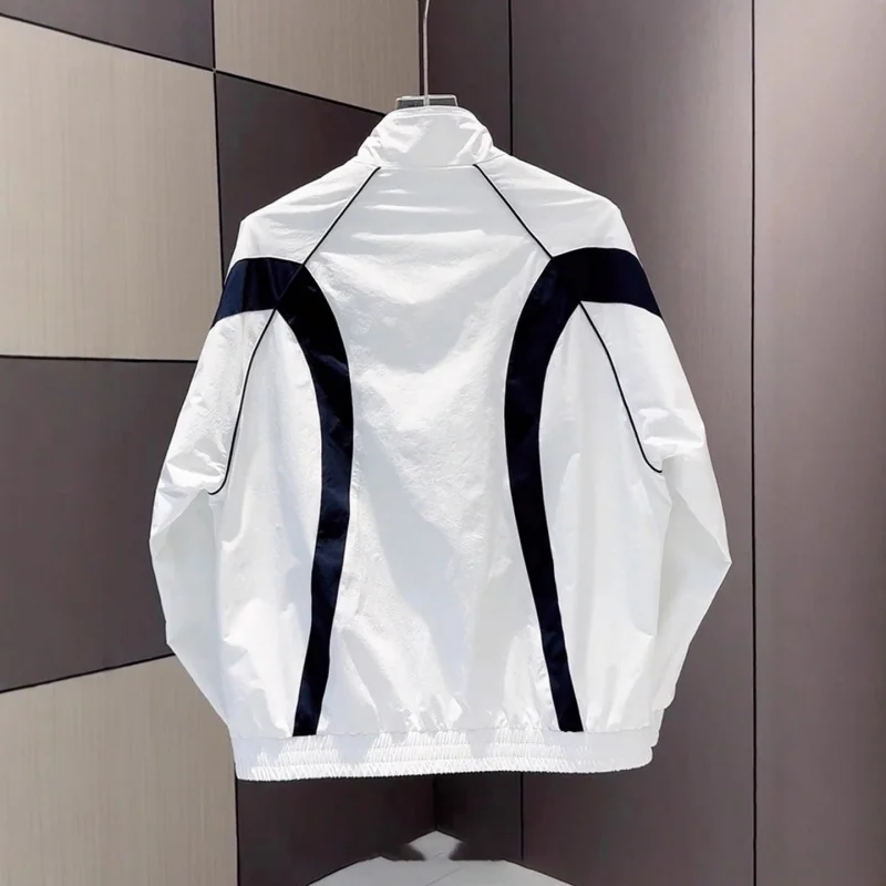 Jaket Pria Blo Warna Kasual Musim Gugur Nyaman Modis Serbaguna Bahan Polyester Lengan Panjang Ritsleting Penutup Berkerudung