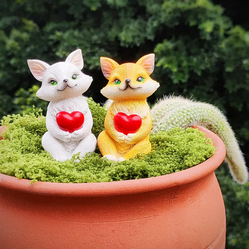 Lovely Resin Fox Figurine, Mini Animal Statue for Succulent Pot Garden Decor, Micro Landscape Ornament, Home Tabletop Gift