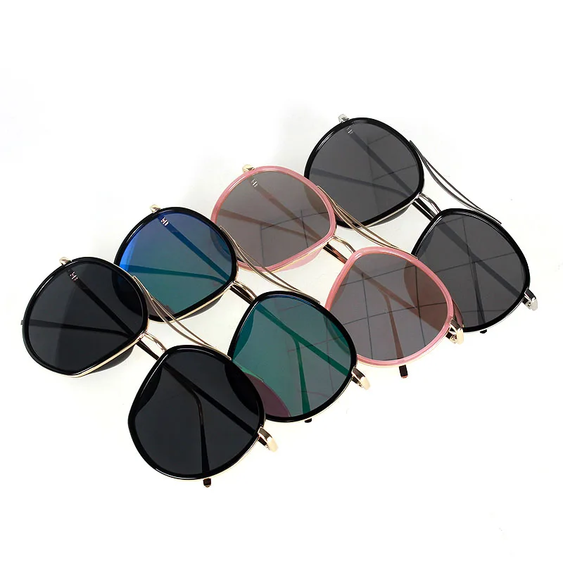 Moda Sunglasses Mulheres Rodada Feminino Óculos de Sol óculos feminino UV400 Streetwear Luxury Brand Design Eyewear 8228