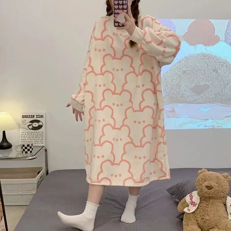 Nightgown Winter Warm Women Pajamas Sweet Cartoon Print Flannel Long Sleeve Loose Loungewear Warm Mid-length Robes Sleepshirts