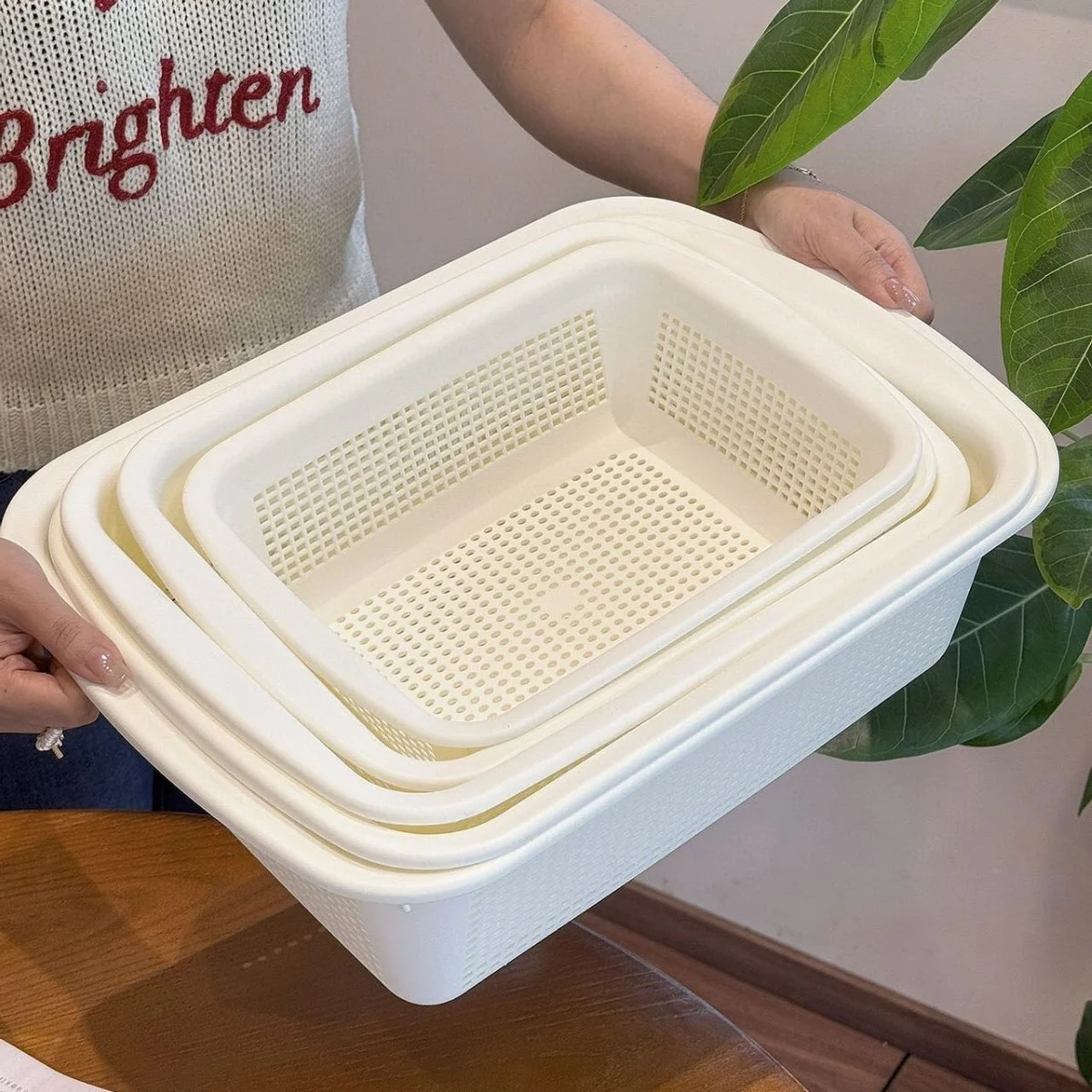

Thickened Plastic 5-Piece Kitchen Drain Basket Set for Vegetables Washing Colander Household Dishwashing Accessories