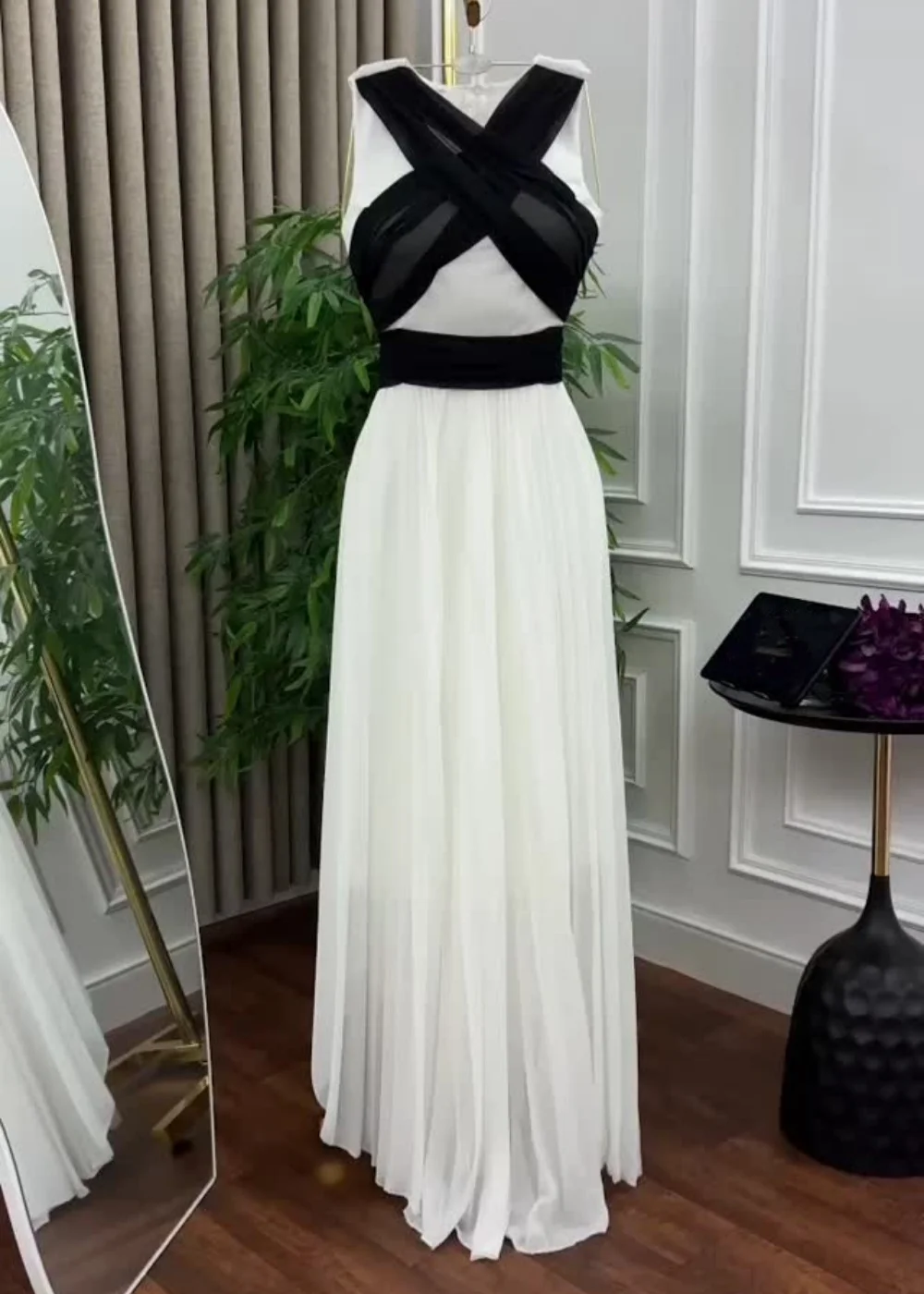 

Customized Exquisite Chiffon Pleat A-line V-neck Long Dresses Bespoke Occasion Party Classic Chinese Style