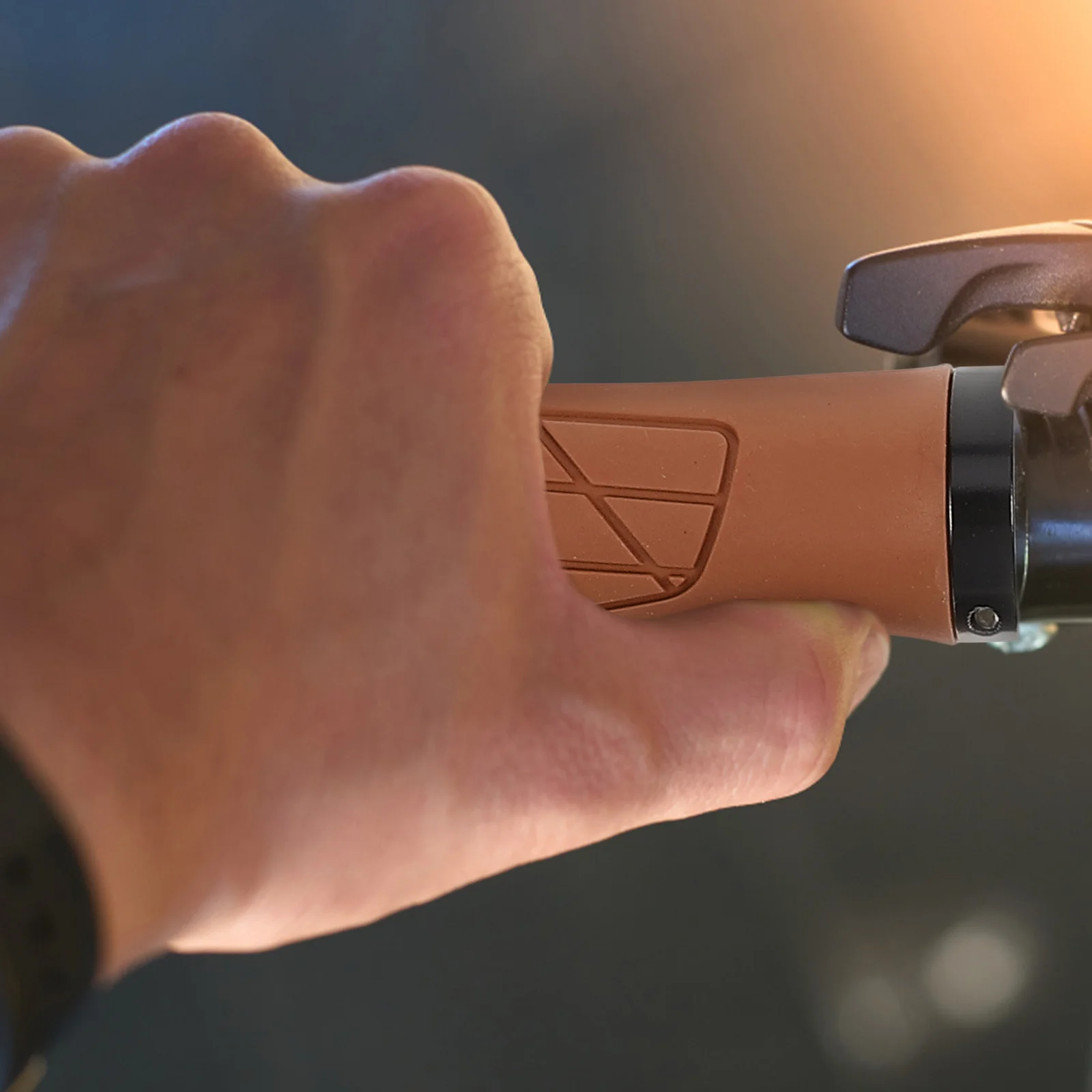 

1Pair Anti-Skid Handlebar Covers Rubber Bike Handlebar Grips Shock Absorption Cycling Grip Covers Outdoor Bike Accessories