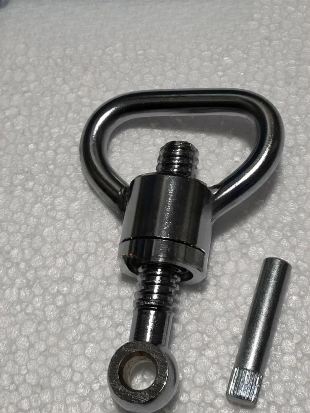 Tightening Eye Bolt…