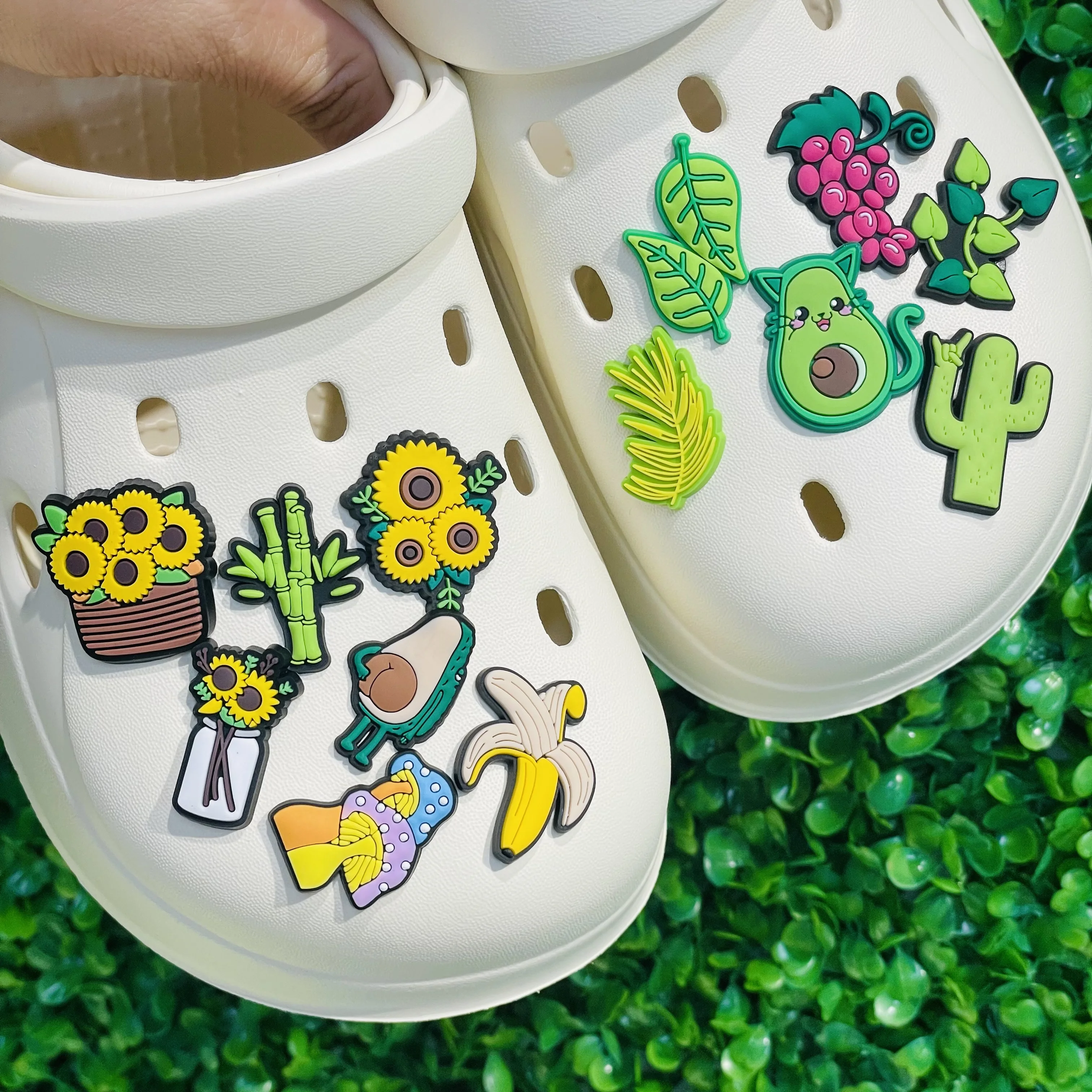13-27Pcs Mushroom Grape Avocado PVC Green Series Shoes Buckle Charms Frog Sandals Decorations DIY Bracelet Holiday Gift