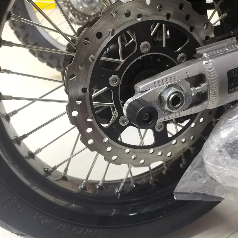 FOR KAWASAKI KLX250  S SF D-tracker X 2008-2021 Motorcycle Accessories CNC Rear Axle Blocks Chain Adjuster Floor Protection.