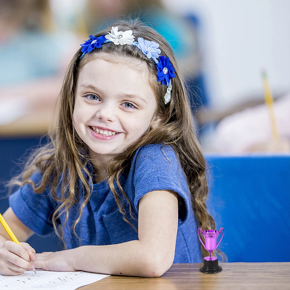 

1pcs Mini Trophy Cup Smooth Finish Long-Lasting Party Competition Award For School Celebration Ceremony Decor