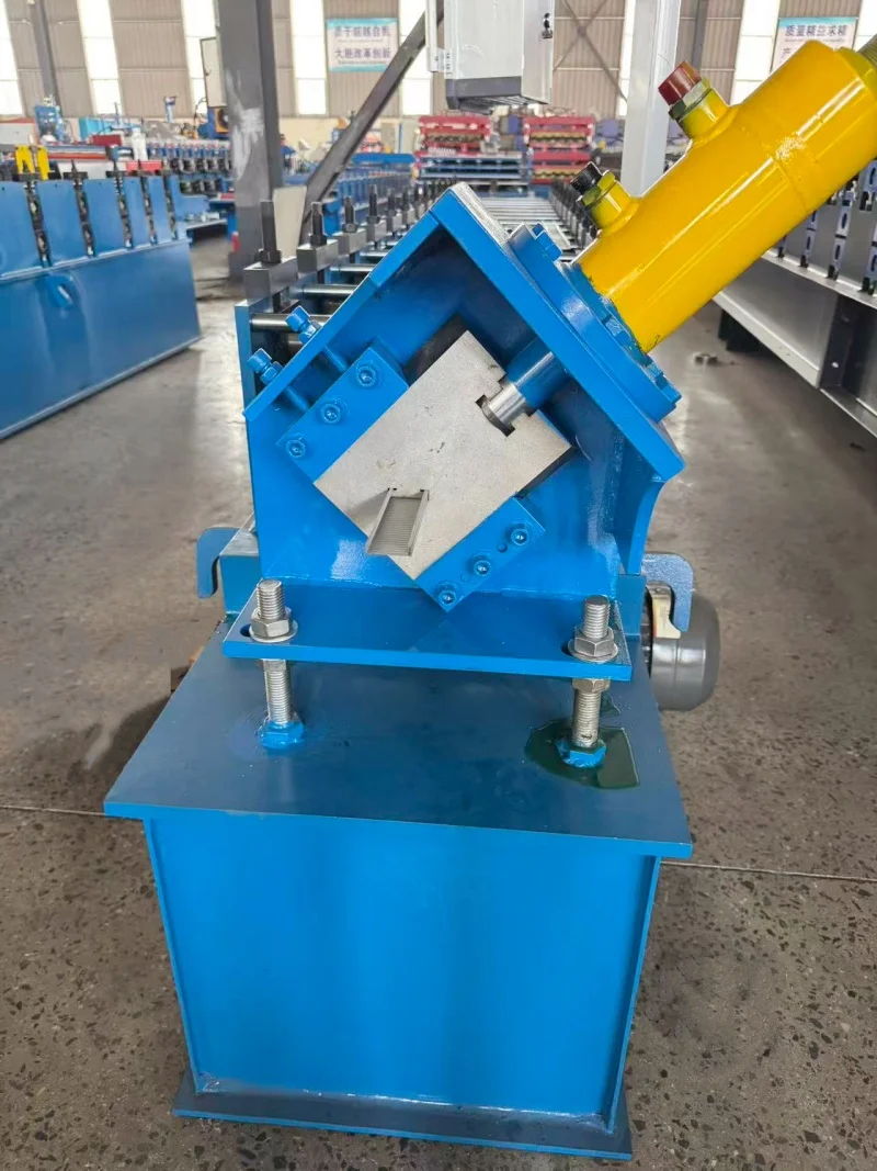 دعامة الألواح الشمسية لآلة Purlin عالية الجودة من النوع C مع ثقب كله حسب الطلب