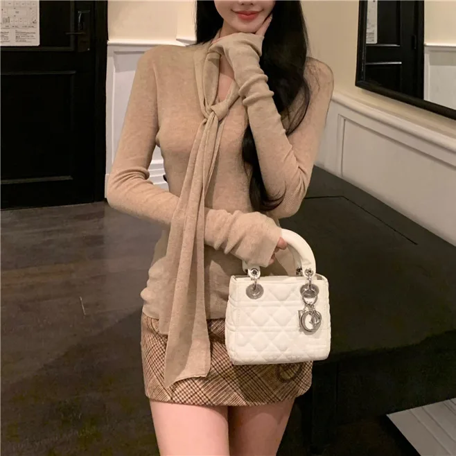 7761 Koreańska Atmosfera Kaszmirowy Jednolity Kolor Dekolt w Serek Wiązany Złoty Styl Sekretarki Wyszczuplający Sweter Dzianinowy Bielizna Damska