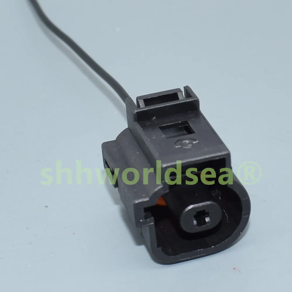 shhworldsea 1 Pin 1.5 MM Oil Pressure Sensor Connector Plug Horn Socket For Audi VW Jetta Golf GTI Passat 1J0 973 081