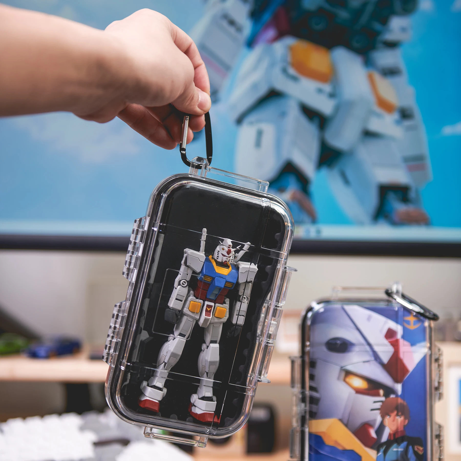 

Action Figure Display Box Portable Storage Box for 1/144 RG HG Gundam Model,Waterproof Dustproof Outdoor Backpack Decor Pendant