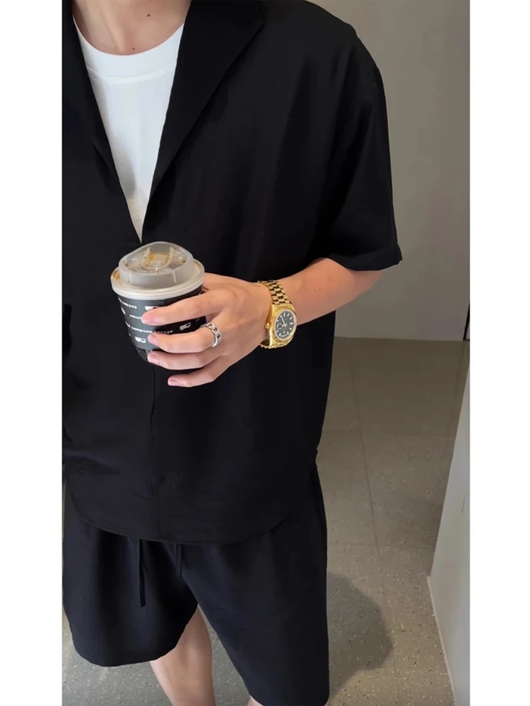 

Men's Summer Slim Fit irt orts Set V-Ne ort Sve Lightweight Casual Sle Faionable Youth Collection
