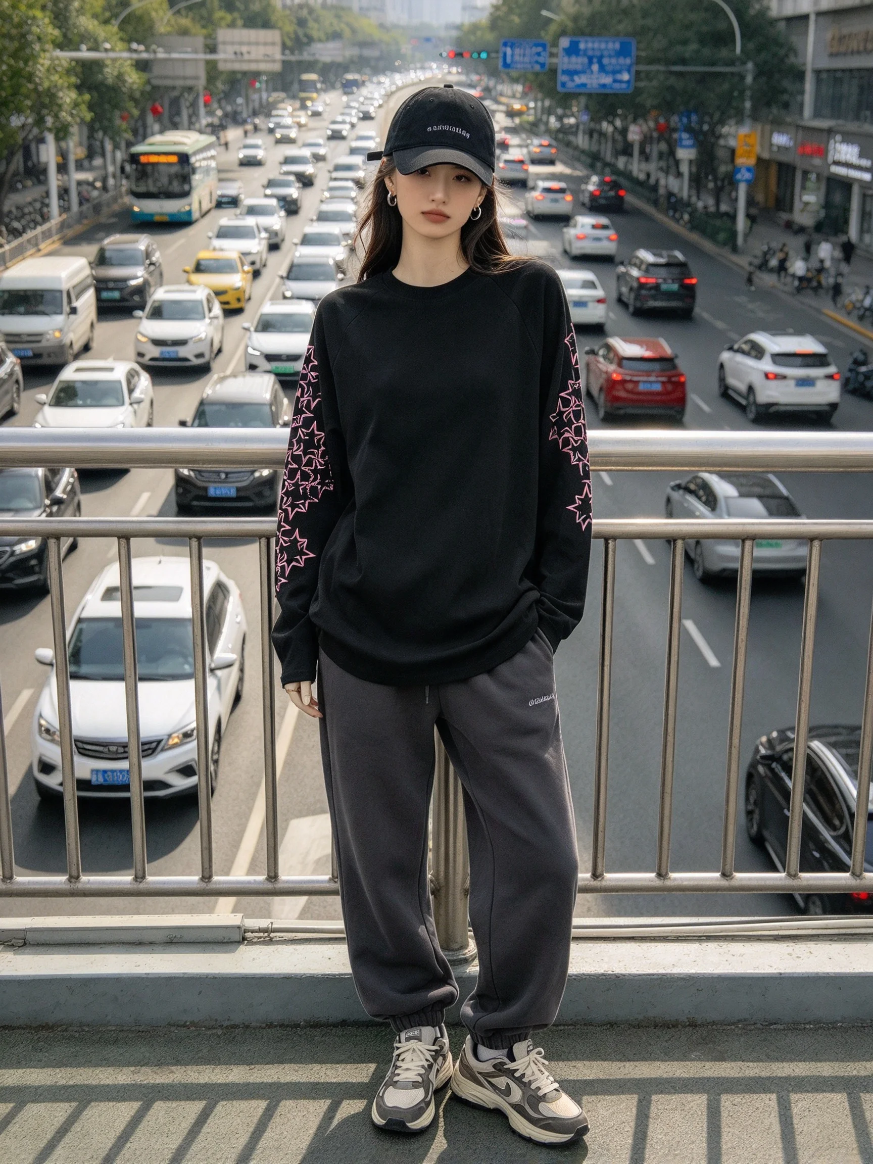 American style sweet and cool shoulder long sleeved T-shirt with star print, loose round neck casual unisex top