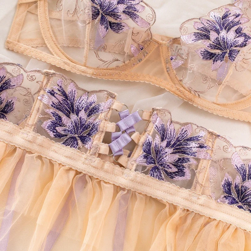 بيكيني مطرز بحاشية صغيرة مكونة من أربع قطع ملابس داخلية مثيرة #4