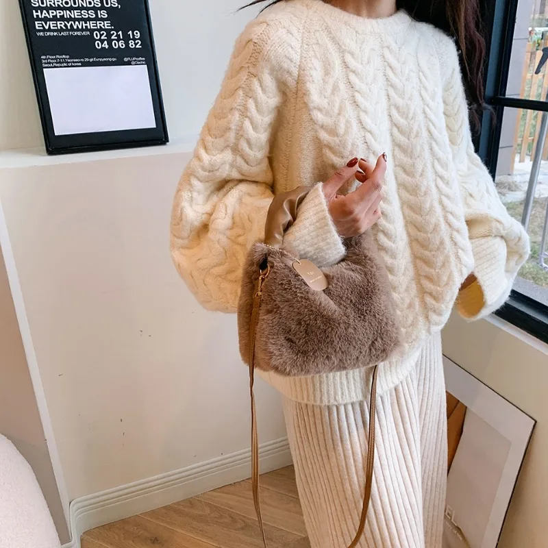 

Plush Bag Handbag Women's Fashion One Shoulder Crossbody Bag Autumn and Winter Furry Bag Versatile Bag Tag Bag