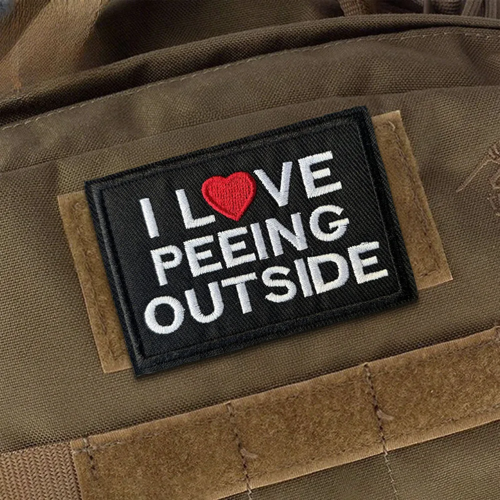 Parche táctico bordado meme para orinar al aire libre con velcro - imagen 4