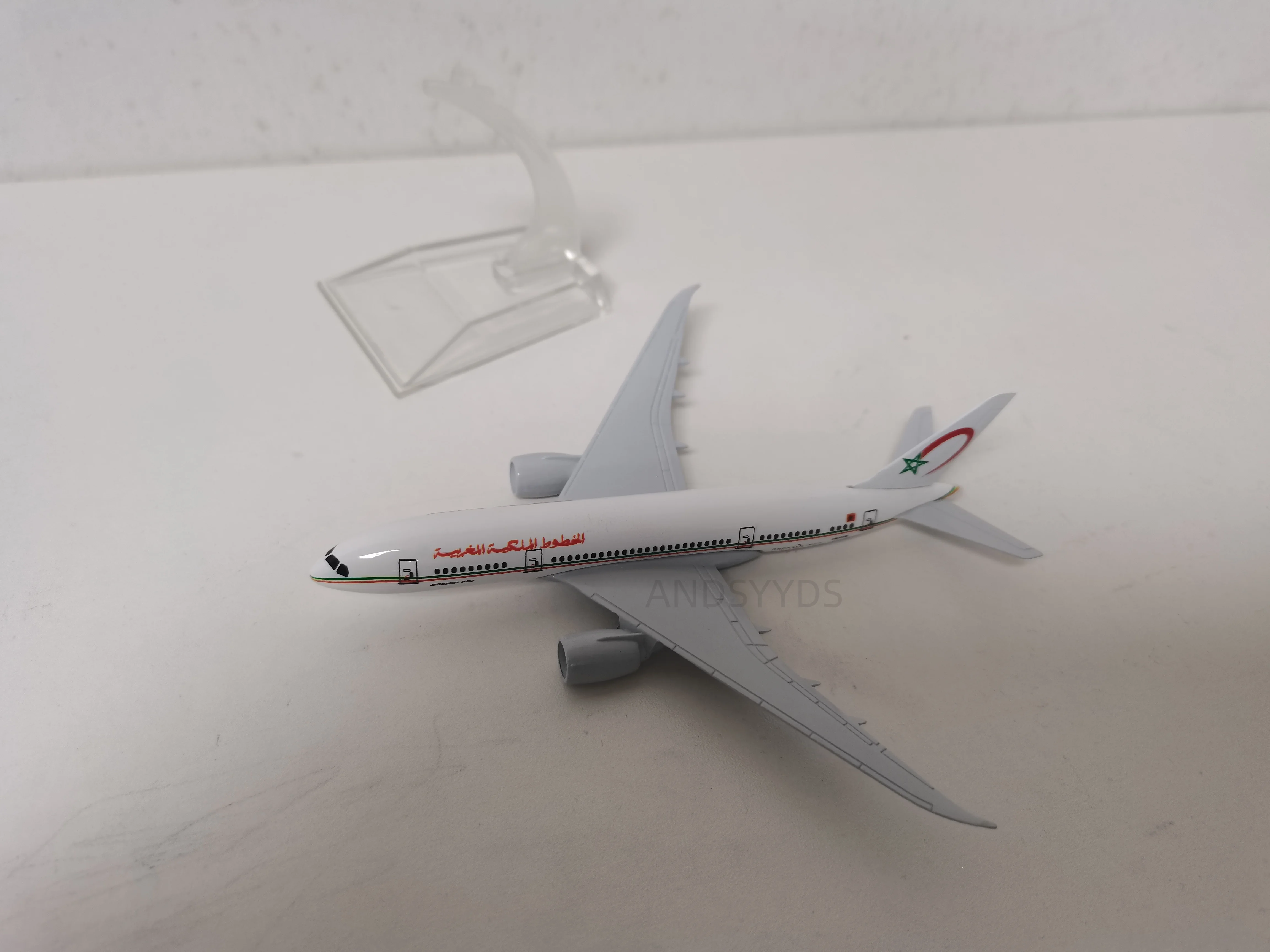 

Самолет 787 Royal Air Maroc Airways, масштабная модель 16 см B787, литой под давлением из сплава металла, игрушки для мальчиков, дисплей для коллекции подарков