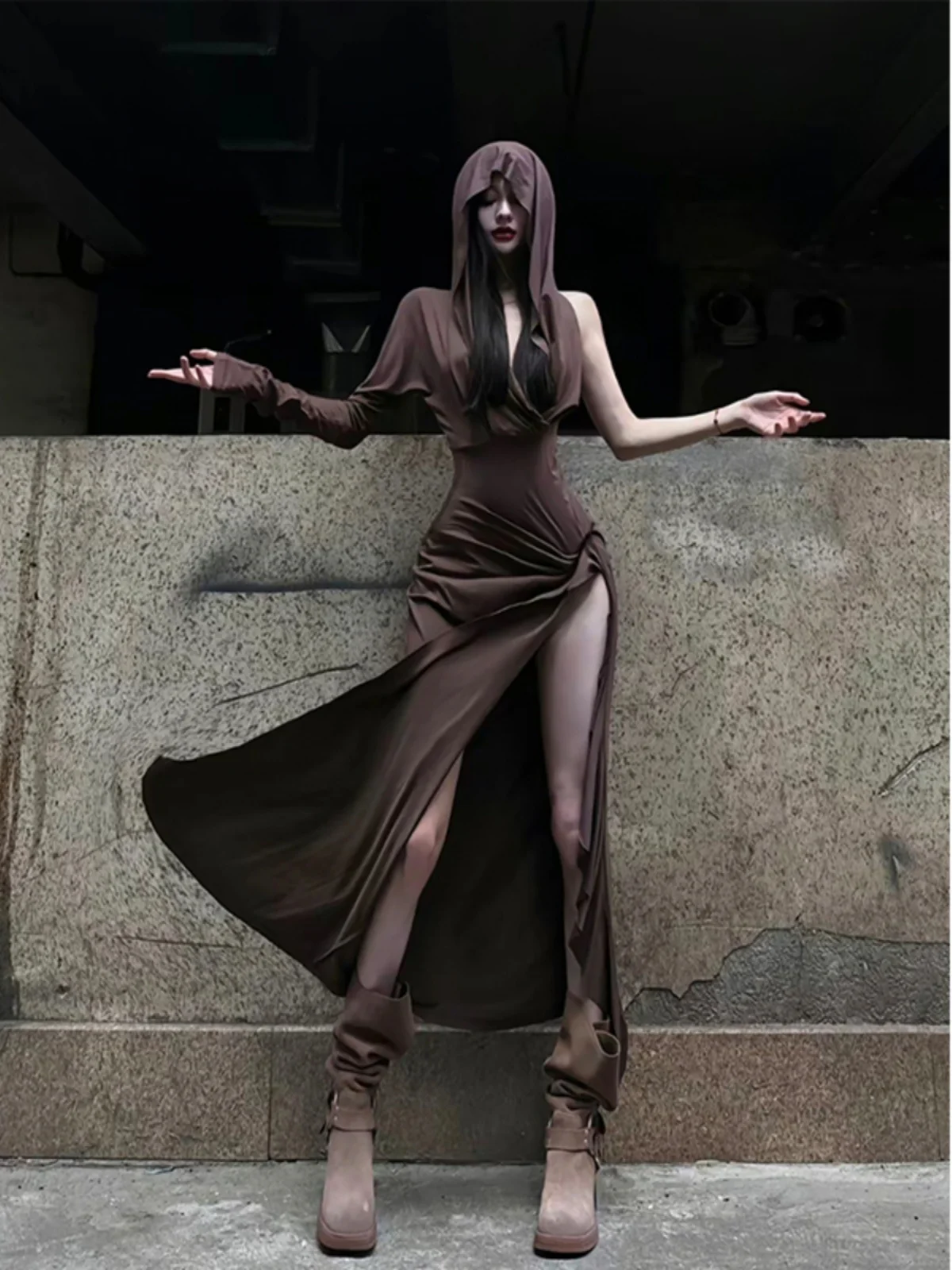 

Spring Dark Wasteland Style Pleated Hooded Dress Women's Desert Skirt Slim Fit Waist-Controlled Slimming Split Hip