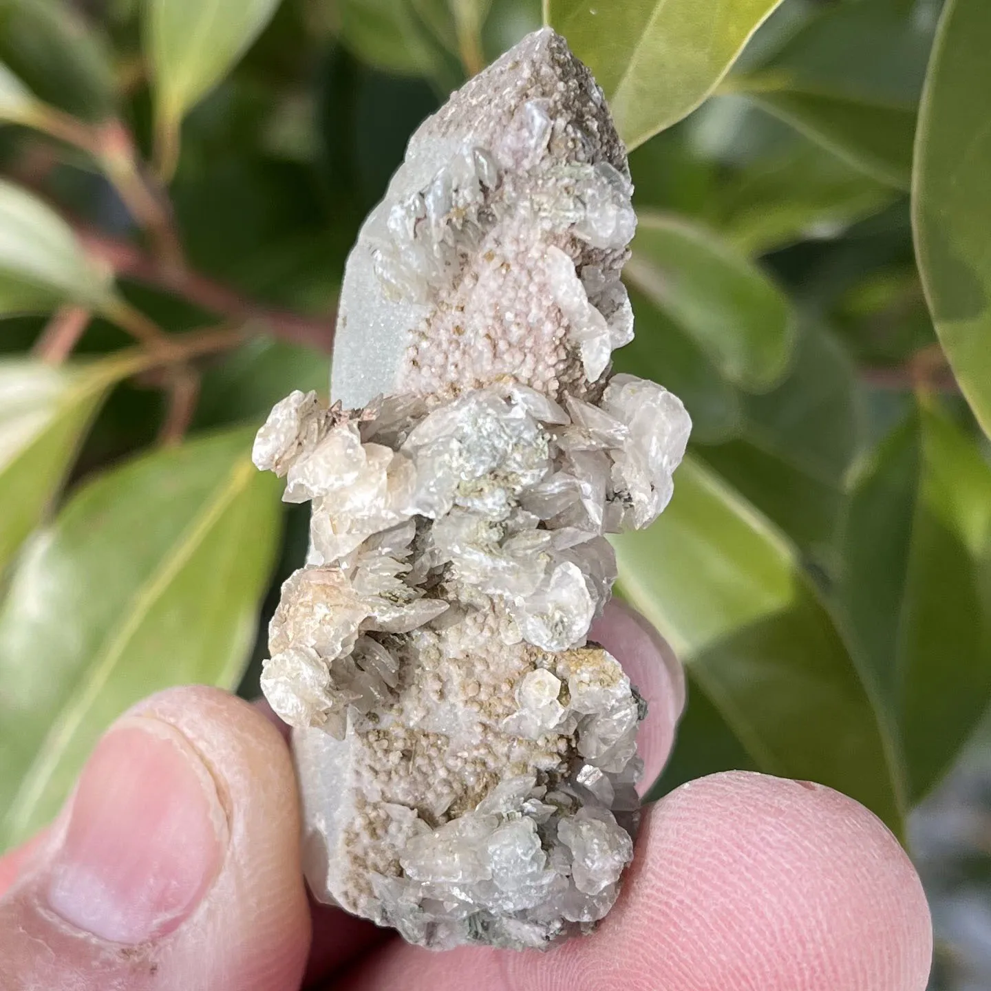 Natural crystal column and calcite symbiotic crystal cluster specimen Feng Shui energy healing stone