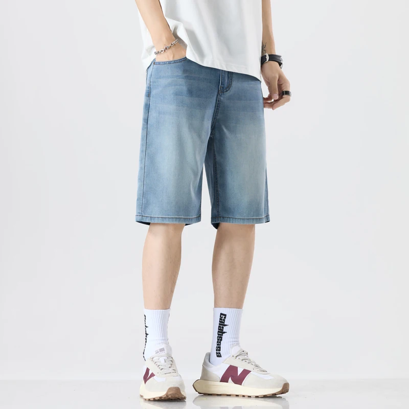 薄いデニムショーツ男性夏の新無地カジュアルストレートジーンズ韓国のファッションシンプルなビーチショートパンツ男性ストリート