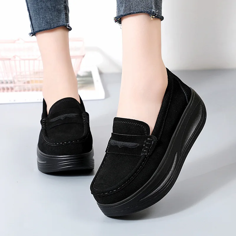 Plus Size Rocking Shoes Sneakers Wedges Casual Shoes Women Soft Soled Slip on Platform Non-slip Running Shoes Zapatos Mujer