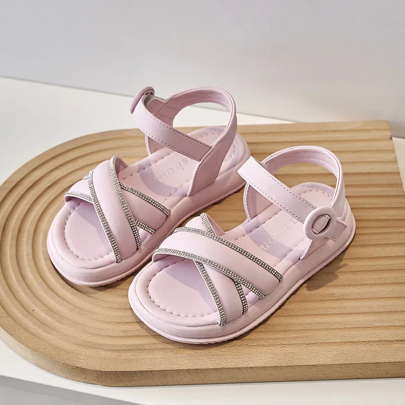 

Kids Sandals 2024 Summer New Girls Versatile Beach Shoes for Vacation Soft Sole Open Toe Solid Color Princess Shoes for Toddlers