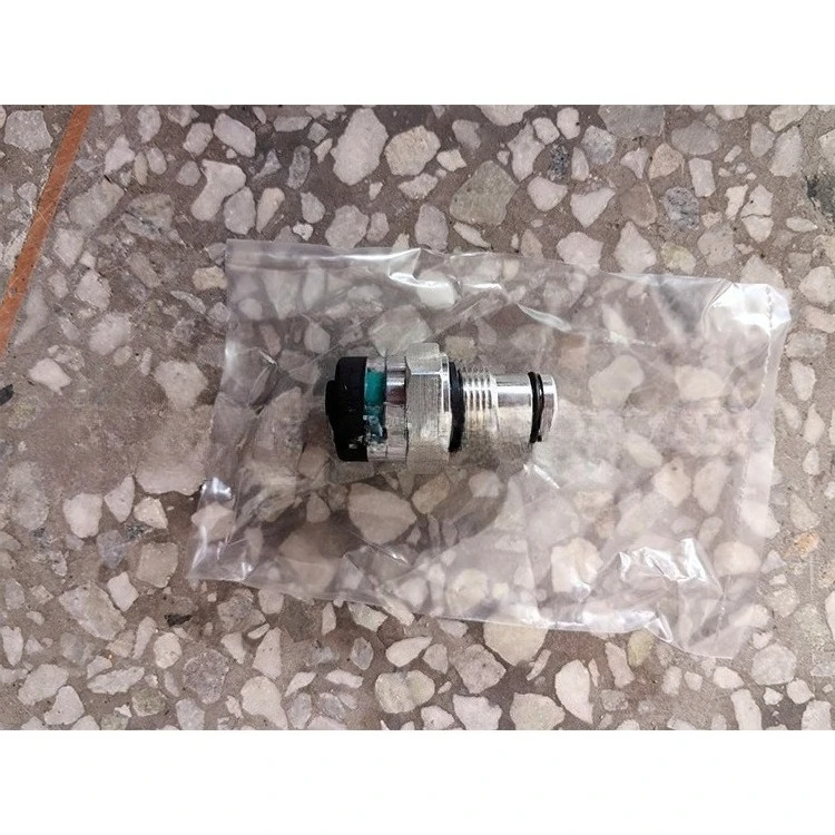 

Запчасти для экскаваторов Запасные части 860514781 CM-I-0,5 Визуальный передатчик