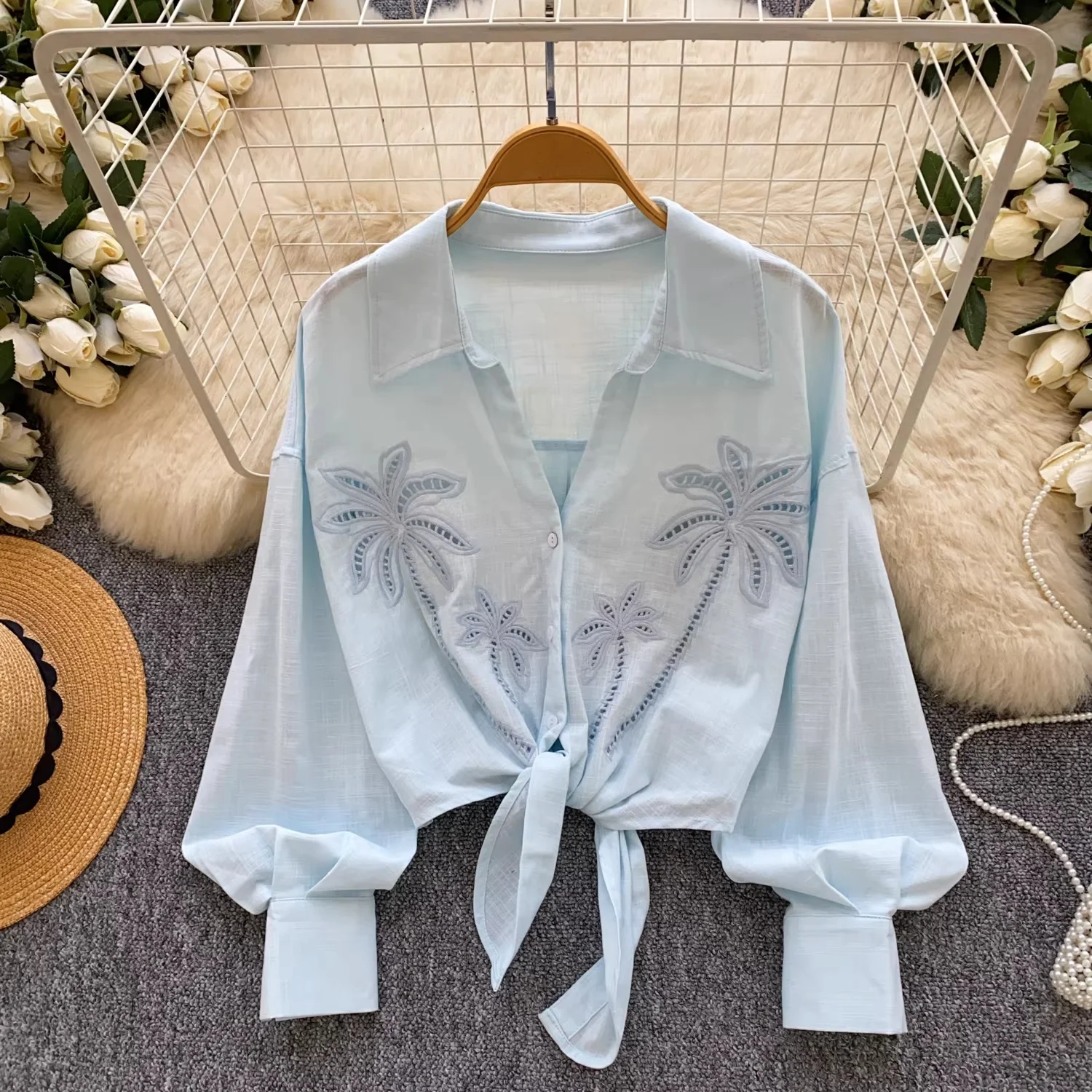 

Женская рубашка Clothland с цветочным принтом и бантом, с длинными рукавами, укороченный топ, повседневный базовый модный женский офисный топ LB438