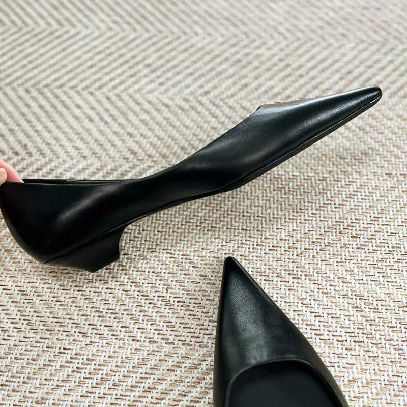 Chaussures plates en cuir Parker pointues pour femmes, escarpins à talons bas coniques, noir, conception de bouche peu profonde, chaussure de bureau confortable et décontractée, sexy