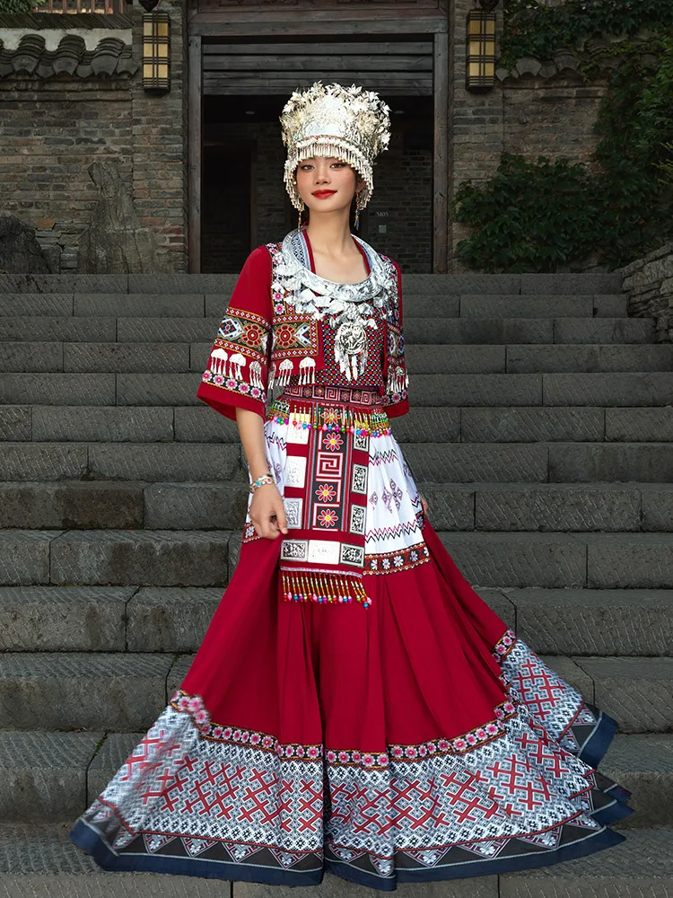 

Guizhou Miao Costume Female Amao Hmong Village Ethnic Adult Headdress Collar Trip Shoot Studio Suit New