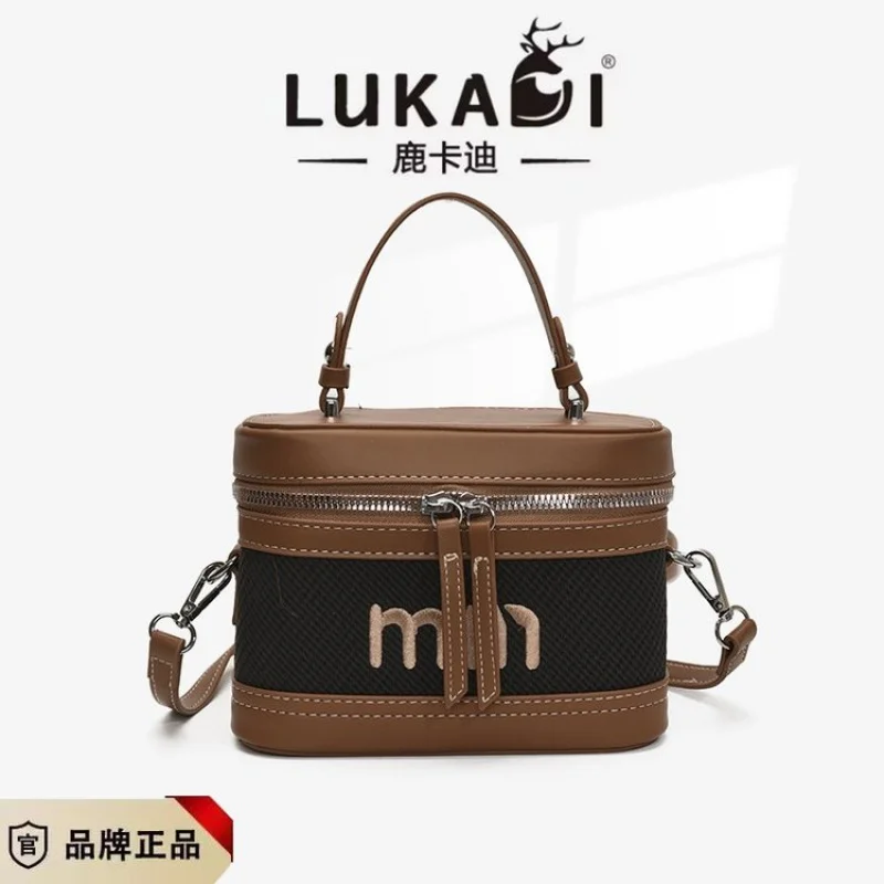 

Женская сумка через плечо из тонкой кожи и повседневным простым винтажным и известным вневременным стилем ​