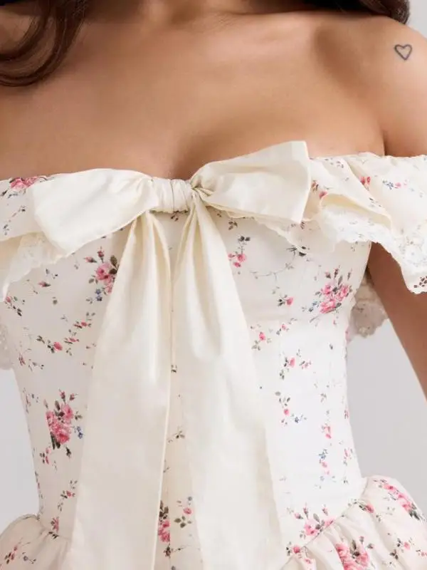 Dulce estampado Dr One oulder cintura elástica Slim Fit Puffy ort falda europea Sle Primavera Verano otoño Svel