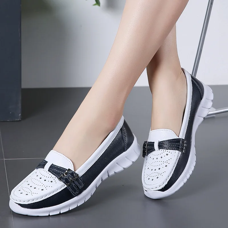 

2023 Spring New Women Flats Shoes Summer Hollow Leather Breathable Moccasins Women Boat Shoes Slip on Casual Shoes Zapatos Mujer