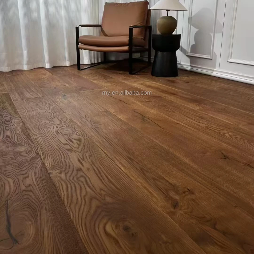 أرضيات هندسية من خشب البلوط الأبيض المصقول بعرض 9 بوصة مع طلاء زيت داخلي مخصص