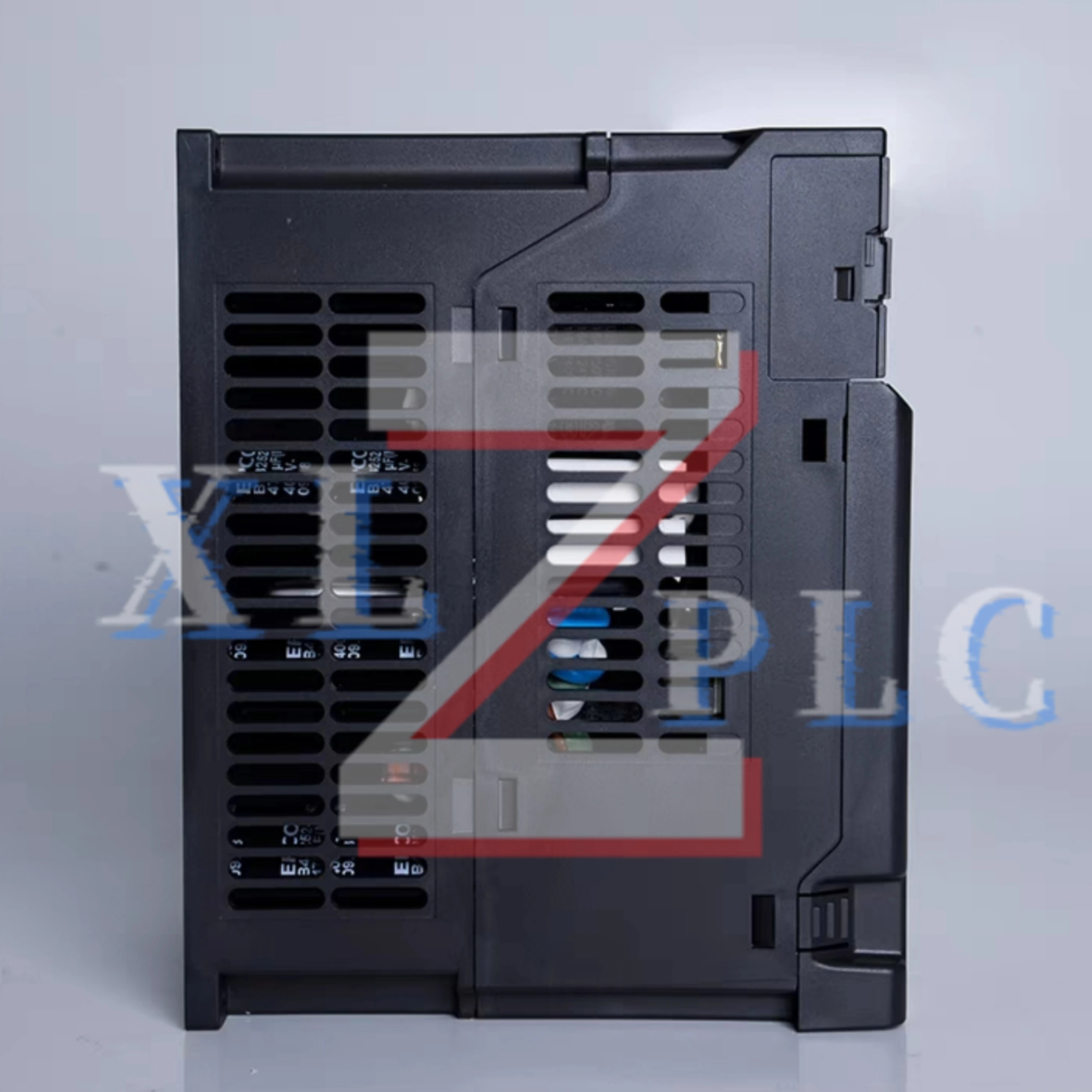 สินค้าใหม่ในกล่อง ตัวแปลงความถี่ SE3-023-11K