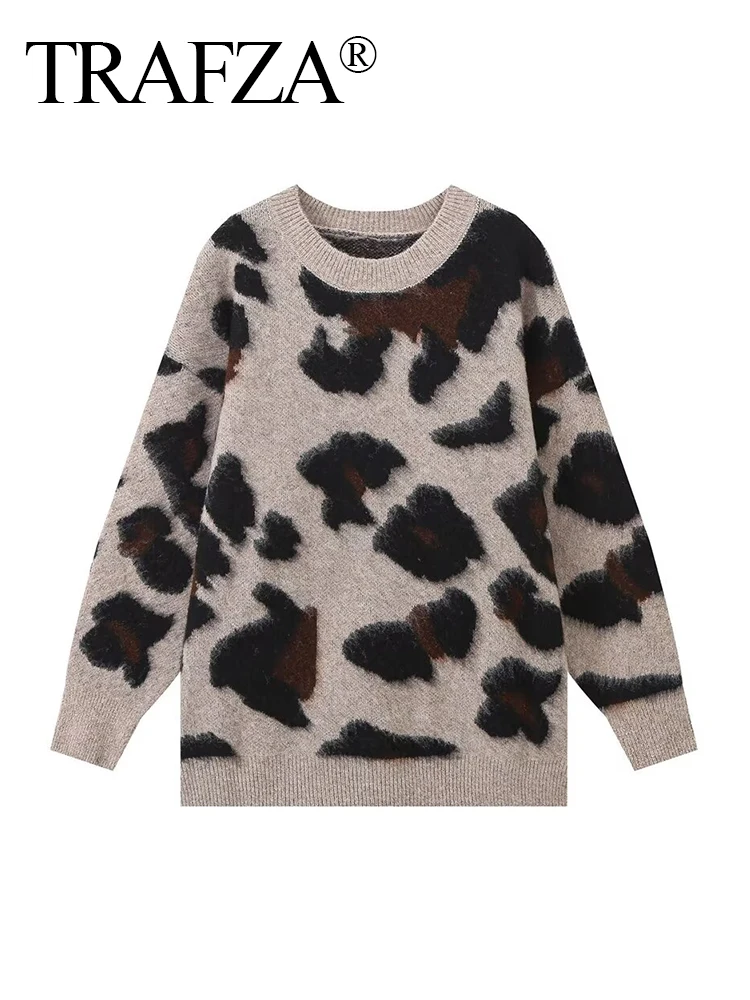 TRAFZA Women's Winter New Fashion Round Neck Leopard Print Knitted Pullover Female Chic Comfortable Warm 2-Color Casual Sweater