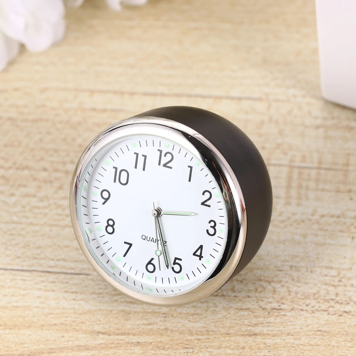 

Car Quartz Clock Black Case White Dial Fashion Durable Imitation Metal Shell Night Light Clear Time Reading Car Quartz Clock