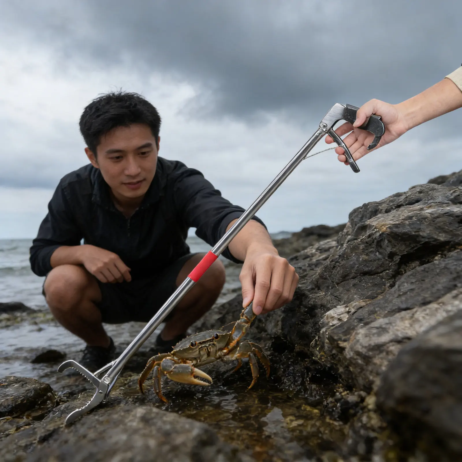 75Cm Stainless Steel Crab Tools Non-Slip Grabber Collapsible Seafood Tong for Catching Crabs Eels Snakes Lobsters Fishing