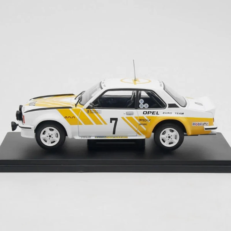 IXO 1:24 オペル Ascona 400 WRC 1980 合金ラリーカーモデル静的コレクション装飾ホリデーギフトおもちゃ