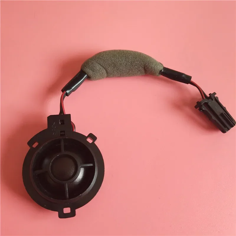 

for VW Polo Passat lavida Touran POLO Bora Golf Sagitar Octavia Front A-pillar Tweeter amplify horn