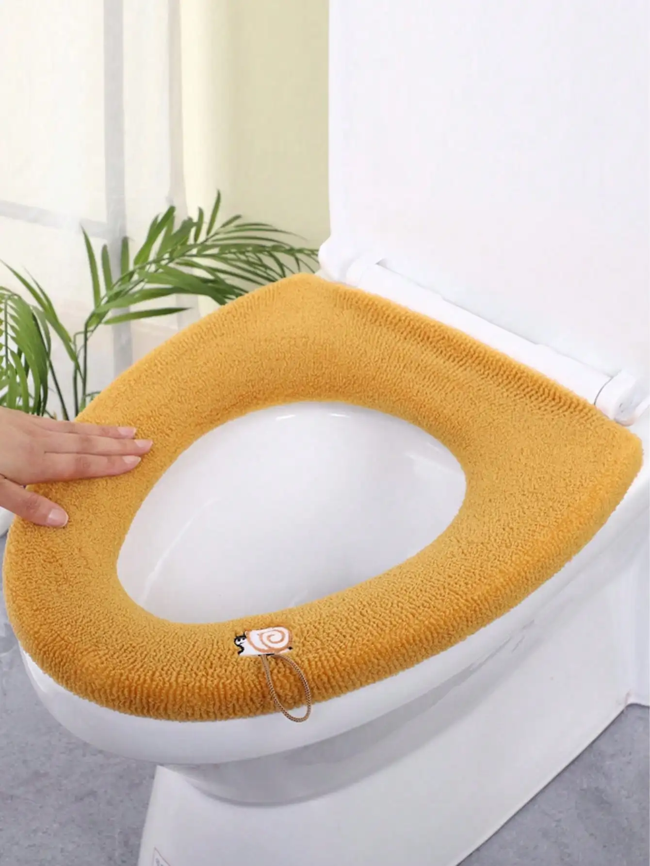 1 Embroidered Polyester Fiber Toilet Seat Cushion with Handle - Thick Solid Color Knitted Fabric Cover - No Electricity Needed