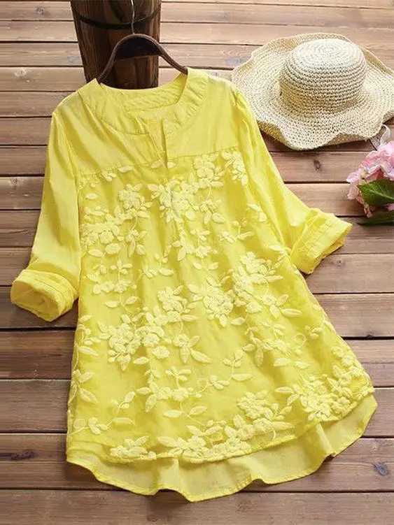 

Women's Lace Patchwork V-Neck Casual Shirt With Slit