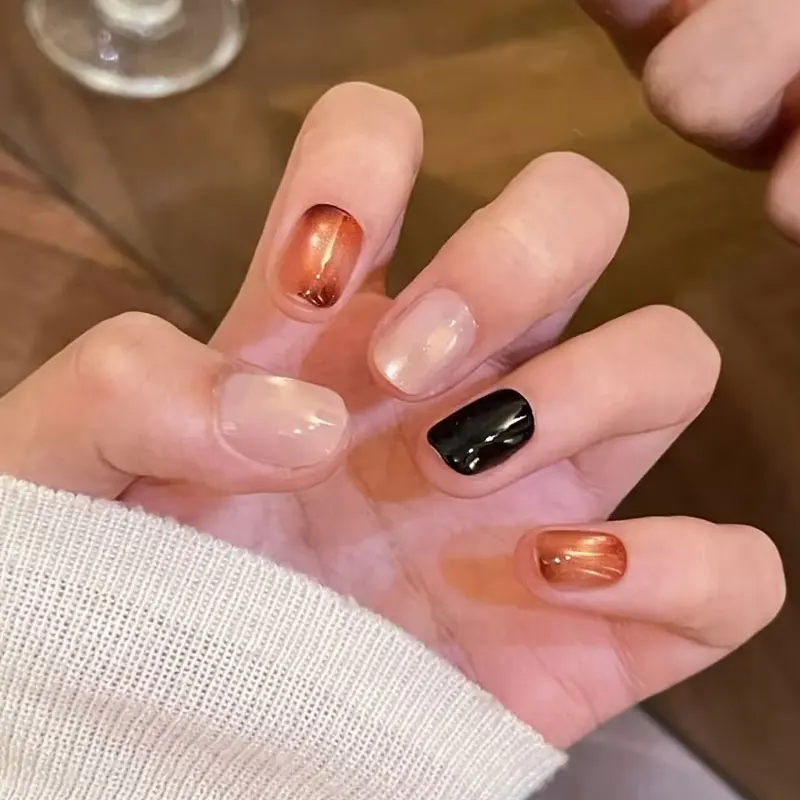 10Pcs Amber Color Simple and Elegant Press on Nails Short Oval and Middle Almond Shape Cat Eye Nail Art Removable False Nails