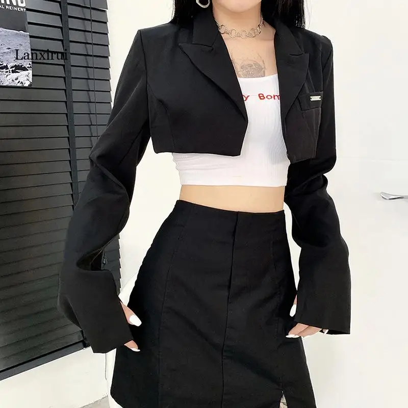 

Sexy Slim Short Blazer Striped Suit Women Chic Punk Gothic Casual High Street Blazer Fashion Design Streetwear Cool Girl Clothes
